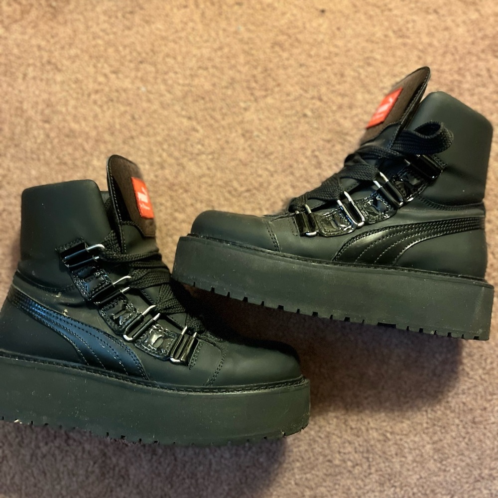 Rihanna fenty boot (READ DESCRIPTION)